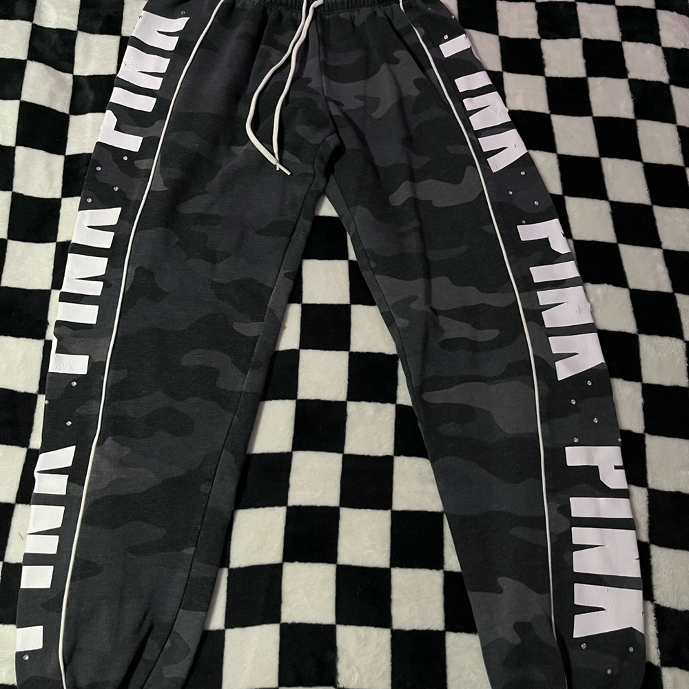 PINK Victoria's Secret Charcoal Camo Sweatpants